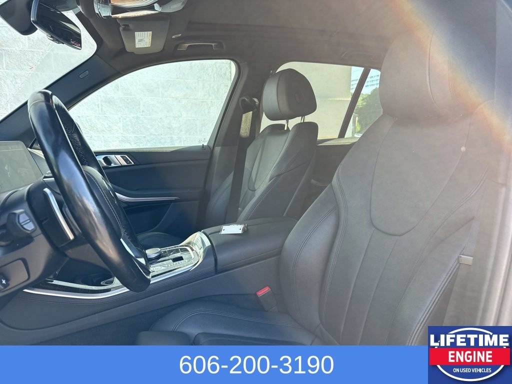 Used 2021 BMW X5 xDrive40i AWD/4WD image 15