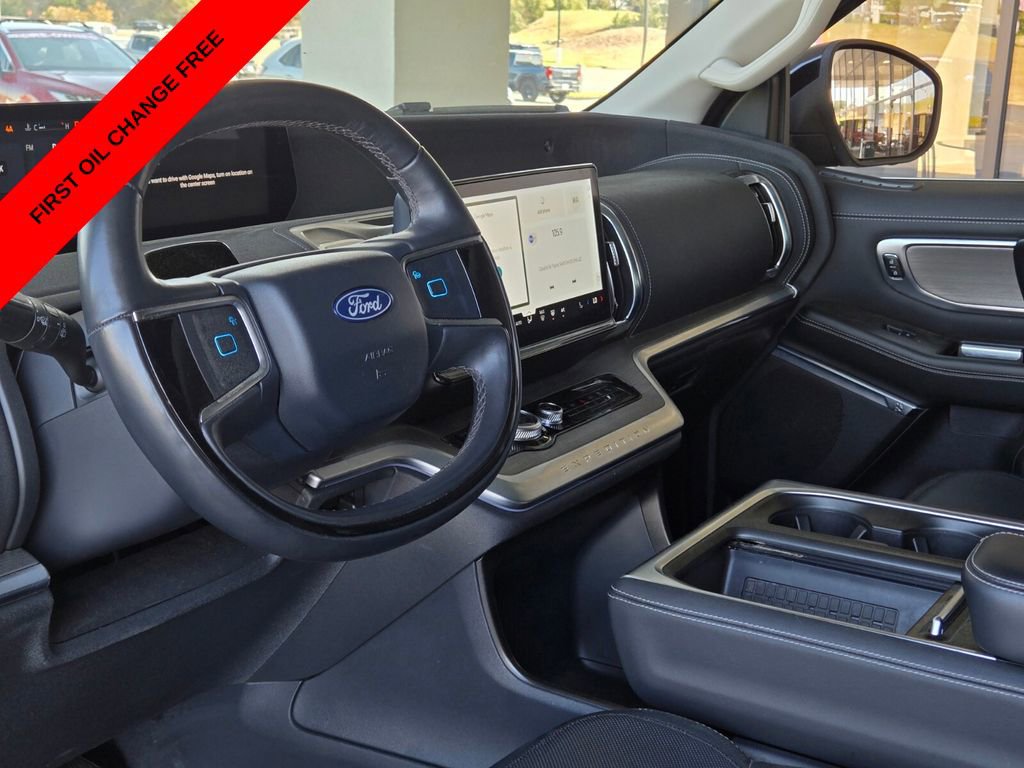 Used 2025 Ford Expedition Max Platinum image 11