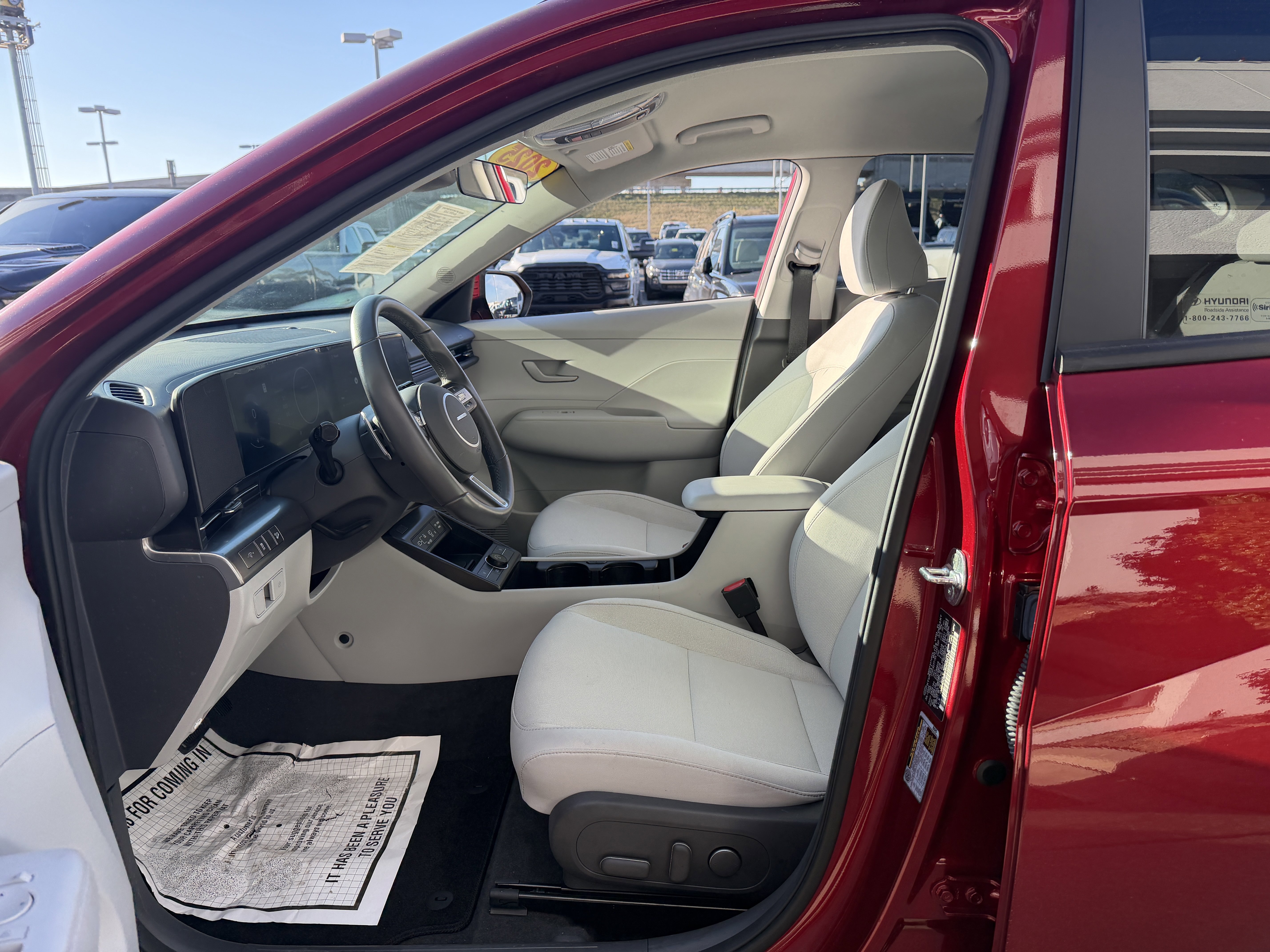 Certified 2025 Hyundai Kona SEL image 25