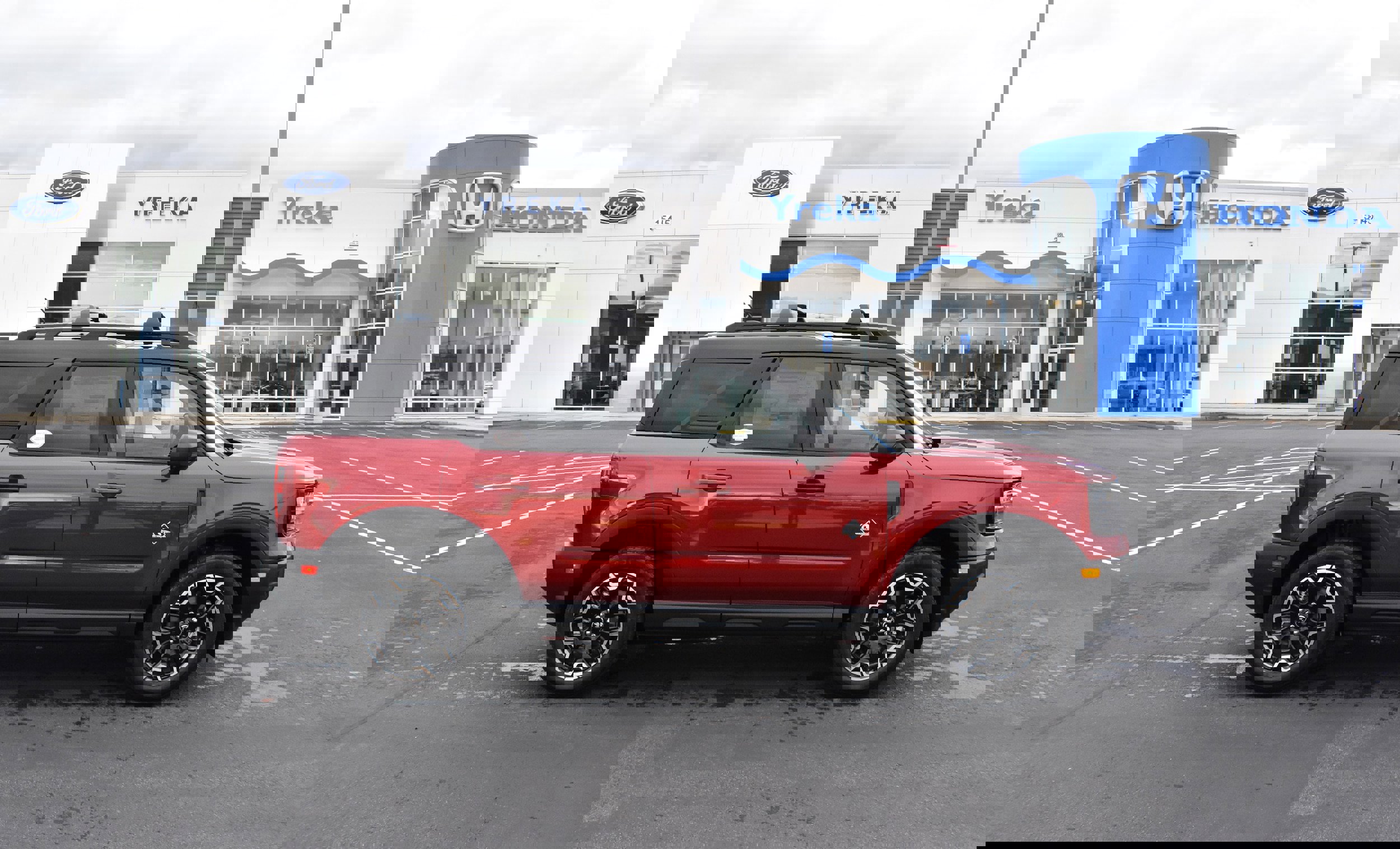 New 2025 Ford Bronco Sport Outer Banks w/ Outer Banks Tech Package+ image 1