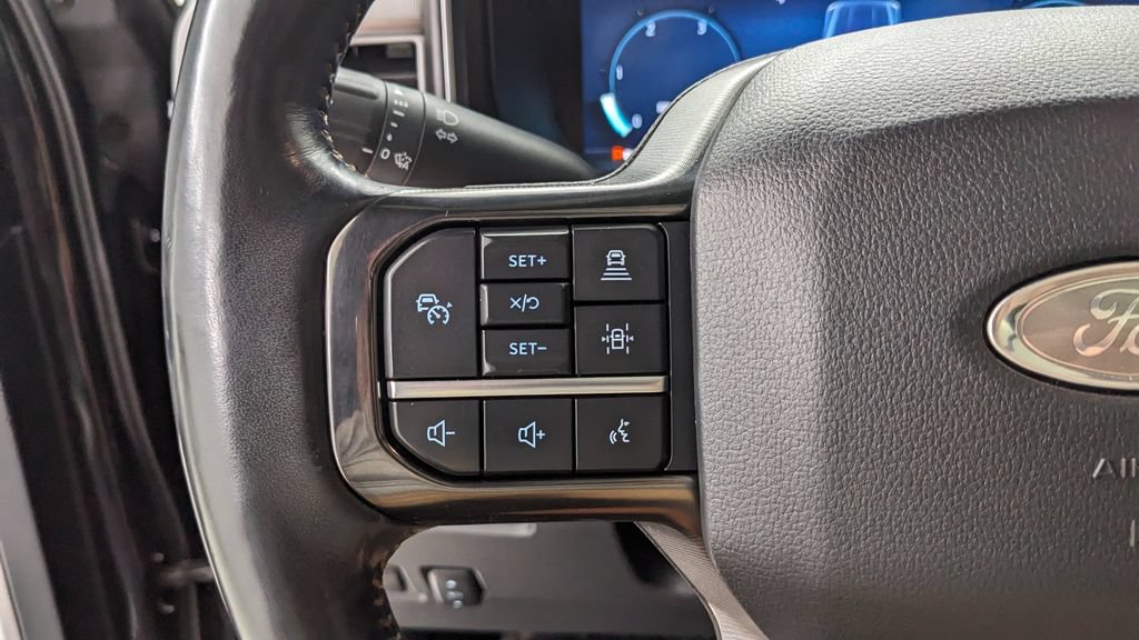 Certified 2024 Ford F450 Platinum w/ FX4 Off-Road Package AWD/4WD image 32