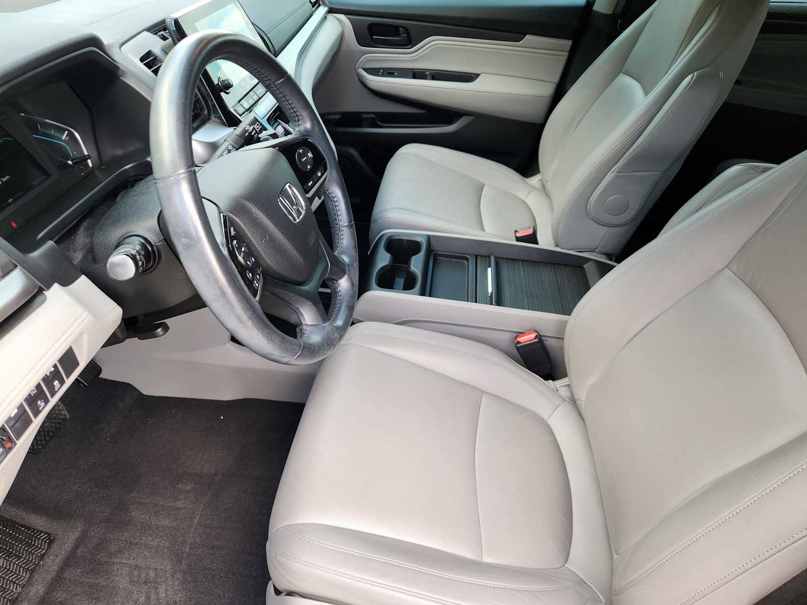 Used 2018 Honda Odyssey Touring image 13