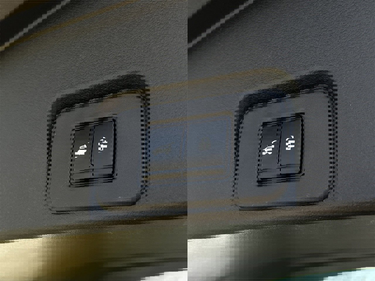 Certified 2023 Nissan Rogue Platinum w/ Platinum Premium Package image 30