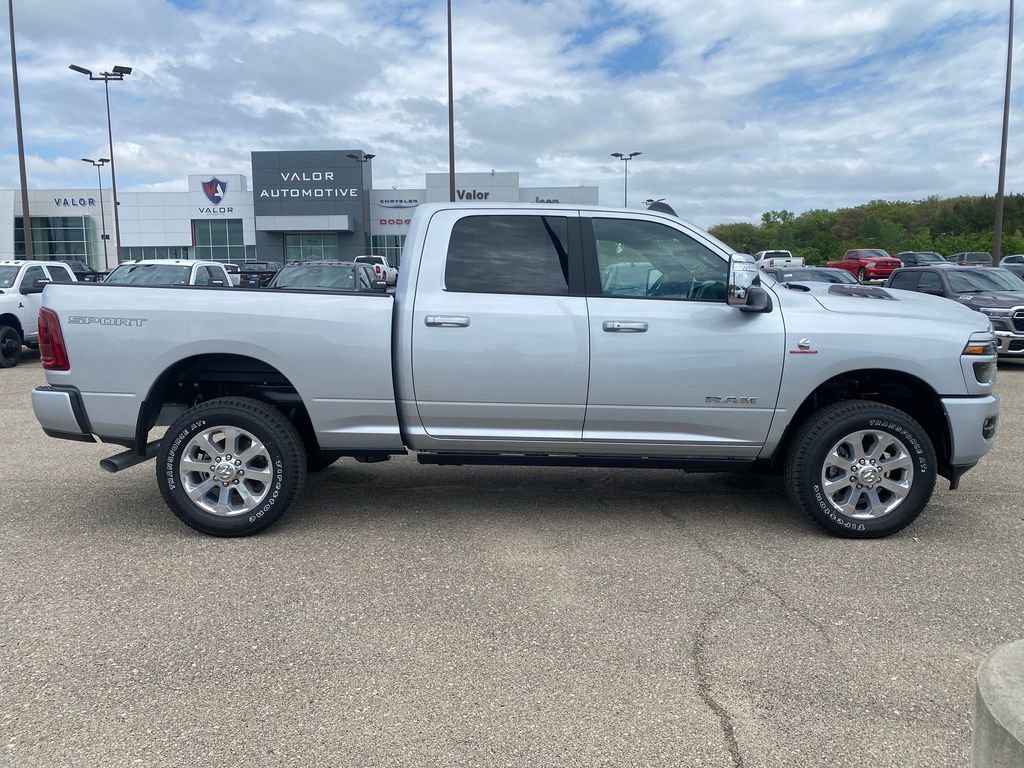 New 2026 RAM 2500 Laramie AWD/4WD image 7