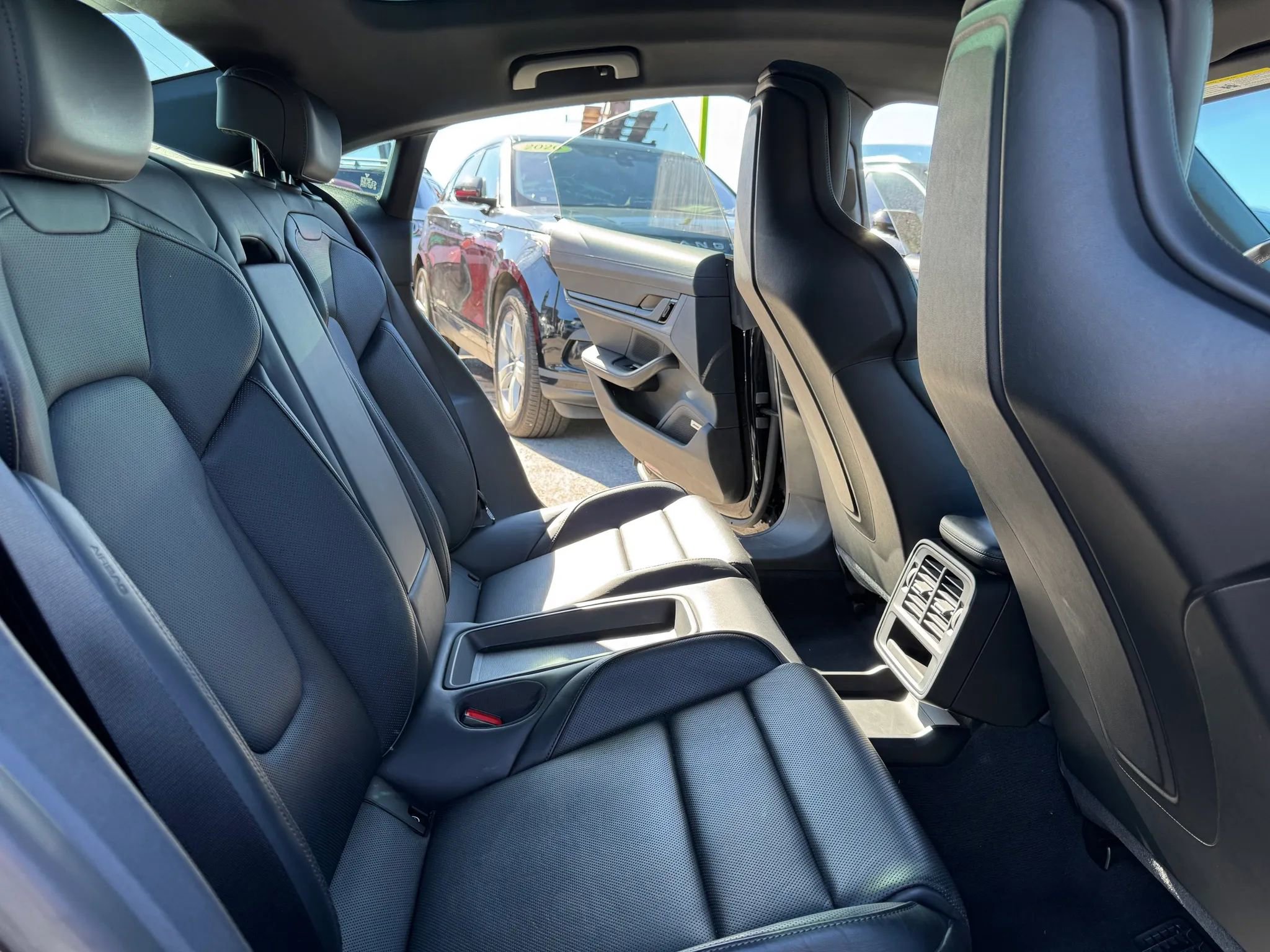 Used 2020 Porsche Taycan 4S image 17