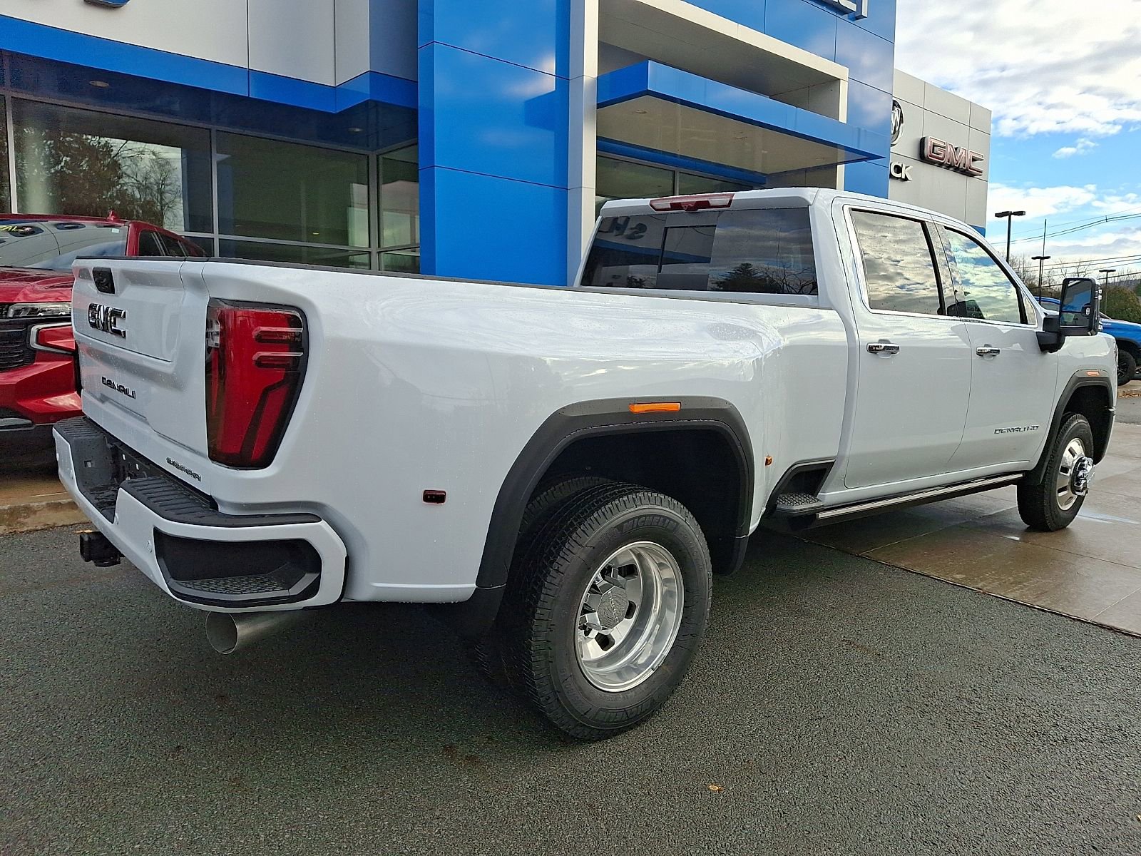 New 2026 GMC Sierra 3500 Denali Ultimate image 6