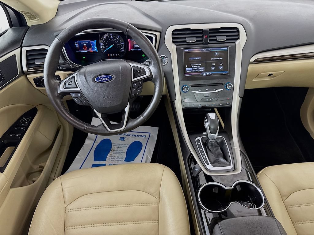 Used 2015 Ford Fusion SE w/ Equipment Group 502A FWD image 28