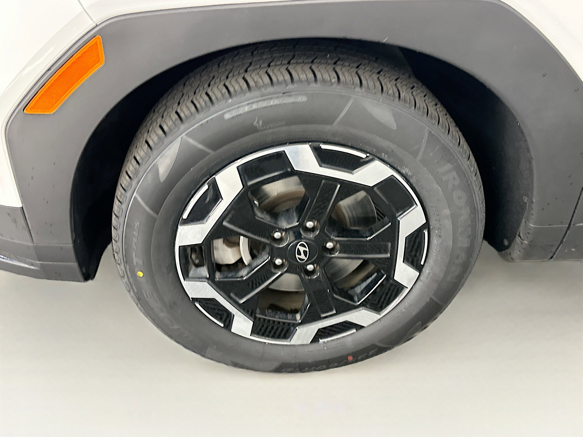 Used 2024 Hyundai Santa Fe SEL image 11