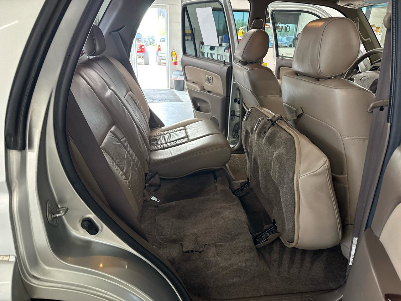 Used 2001 Toyota 4Runner Limited image 43