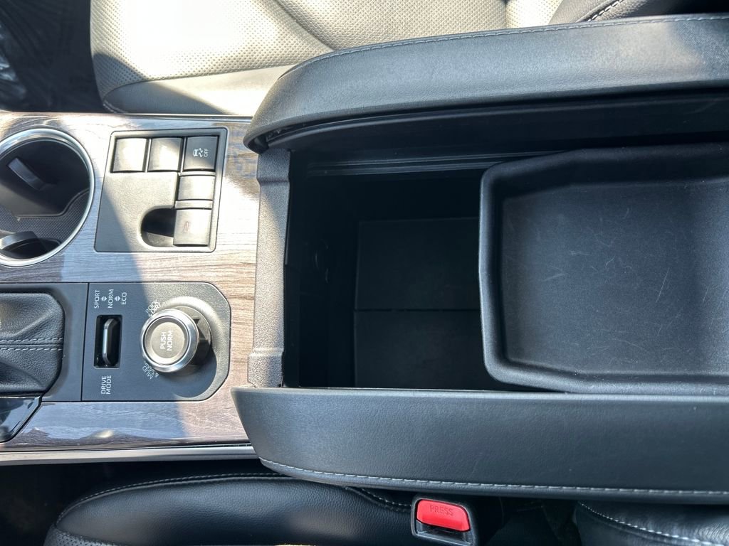 Used 2023 Toyota Highlander Limited image 25