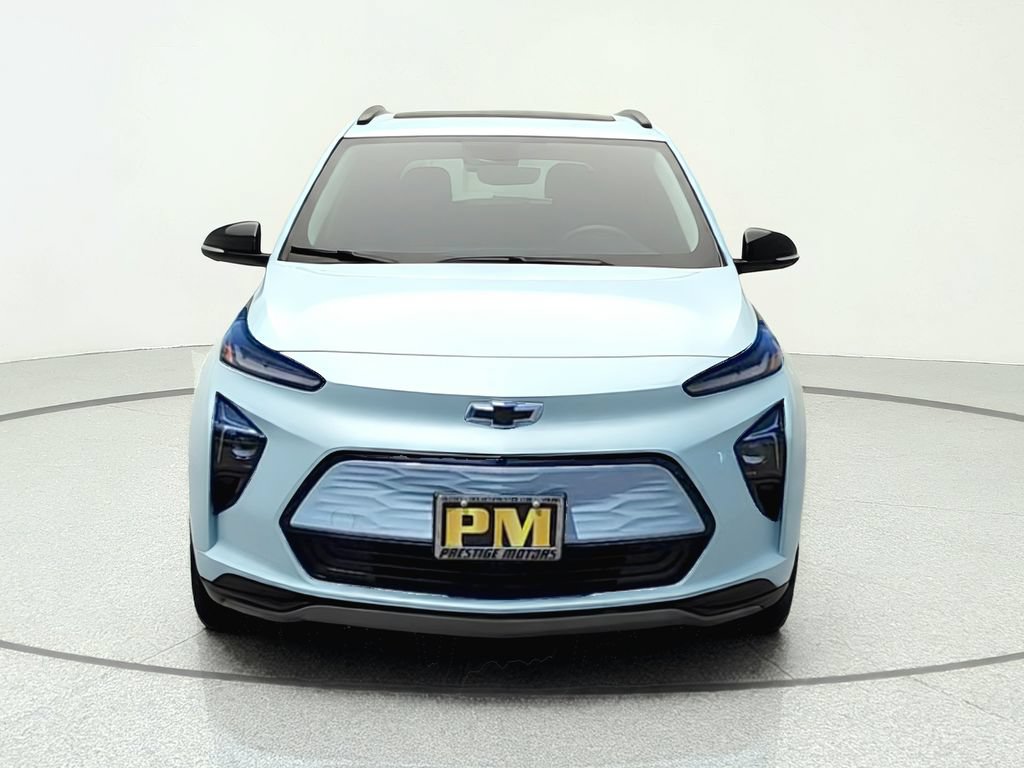 Used 2023 Chevrolet Bolt EUV Premier w/ Sun & Sound Package FWD image 2