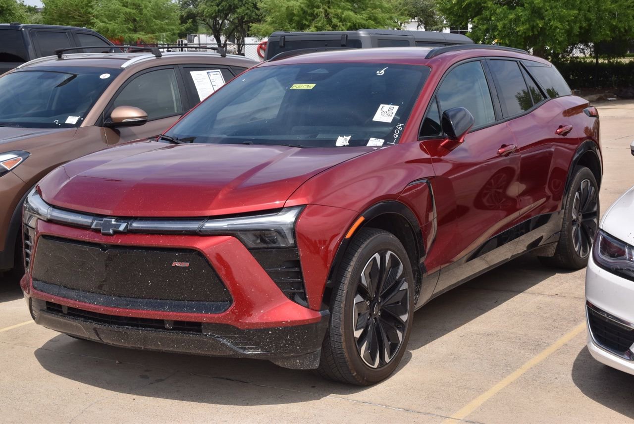 Used 2024 Chevrolet Blazer EV RS AWD/4WD image 2