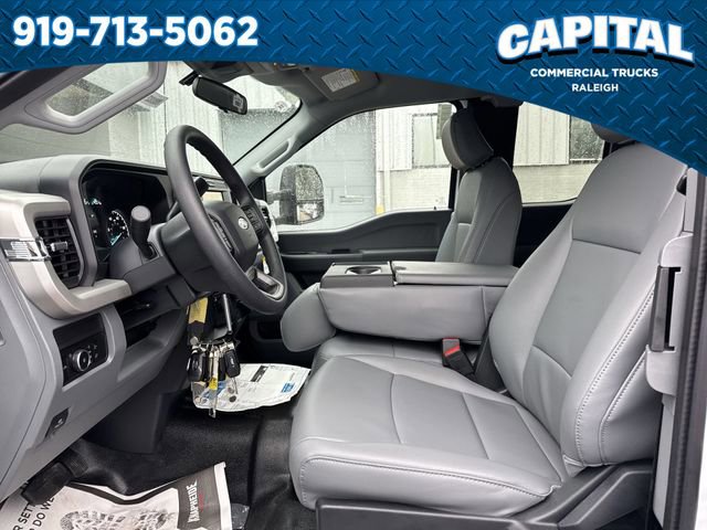 New 2026 Ford F450 XL w/ XL Chrome Package image 18