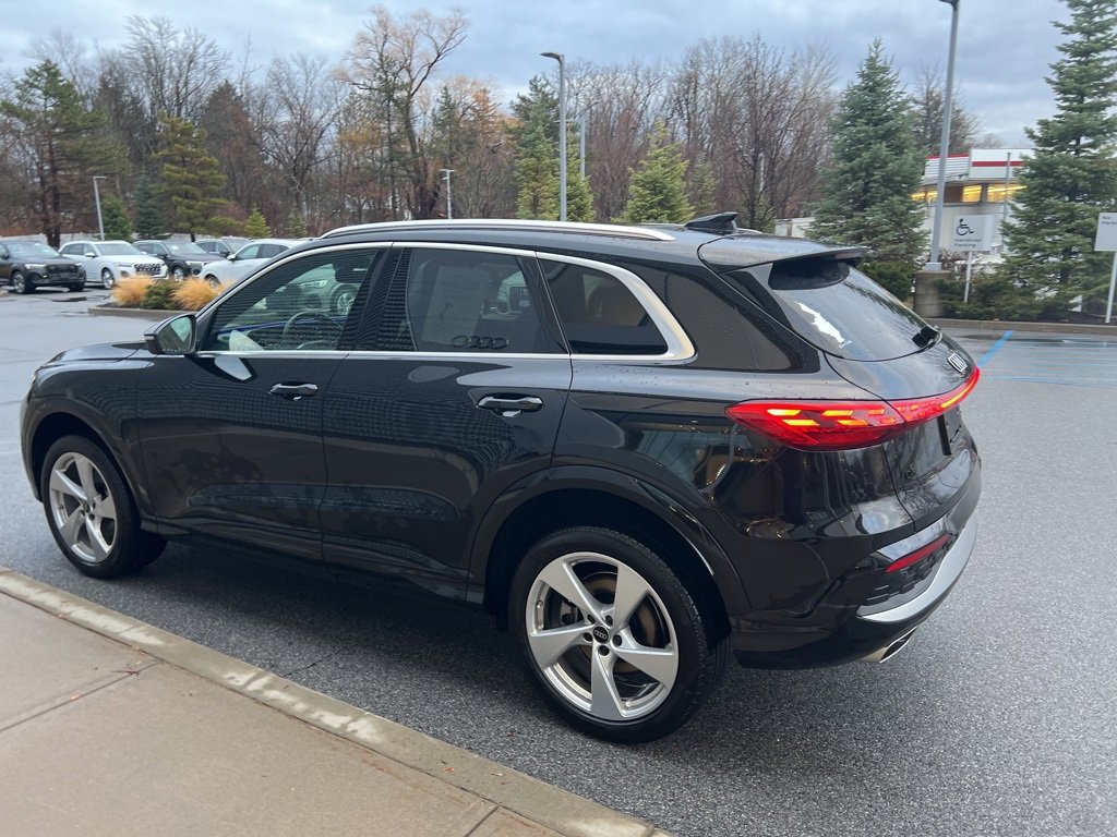 Certified 2025 Audi Q5 Premium Plus image 38