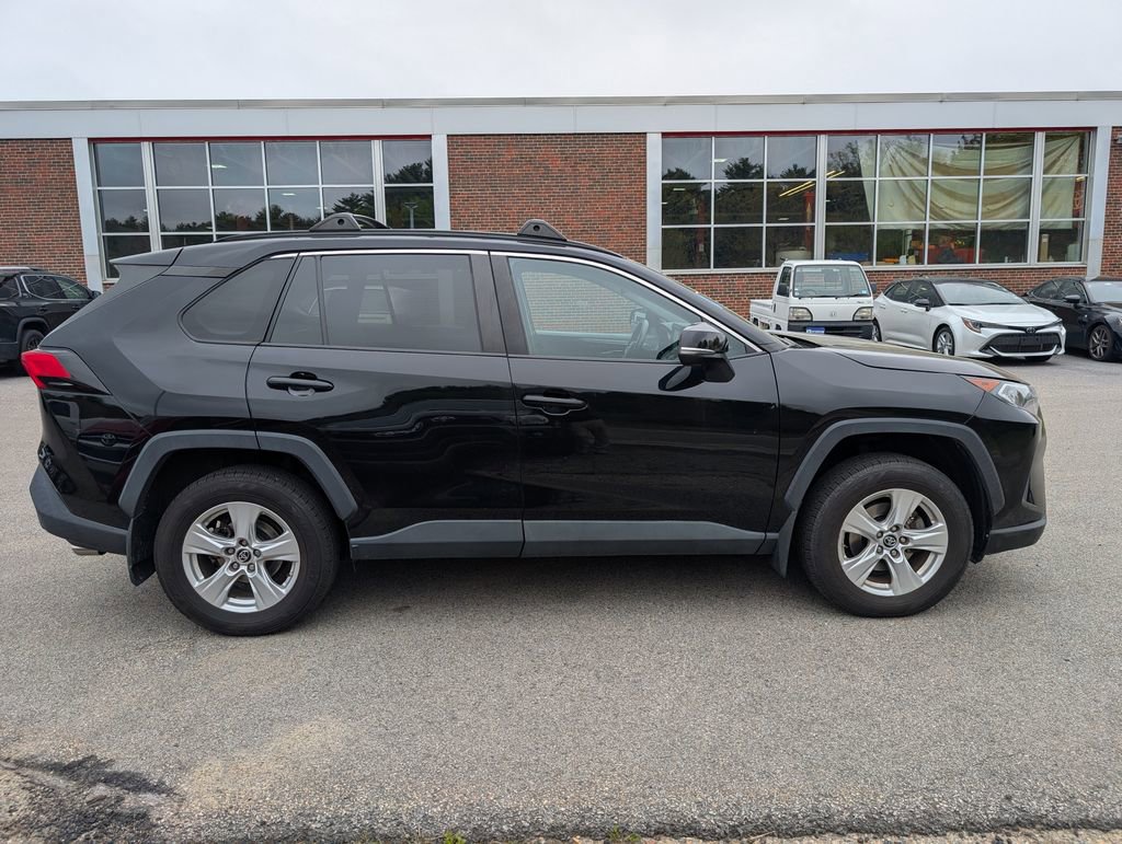 Used 2019 Toyota RAV4 XLE w/ Convenience Package AWD/4WD image 6