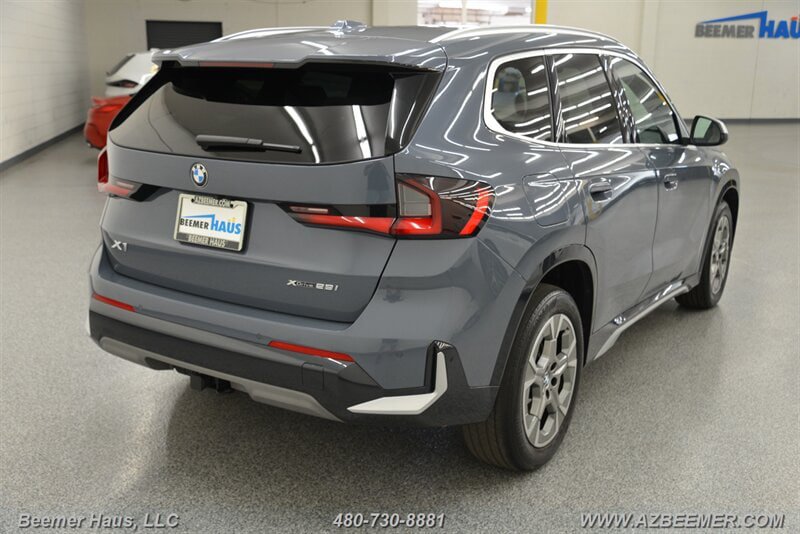Used 2023 BMW X1 xDrive28i w/ Convenience Package AWD/4WD image 10
