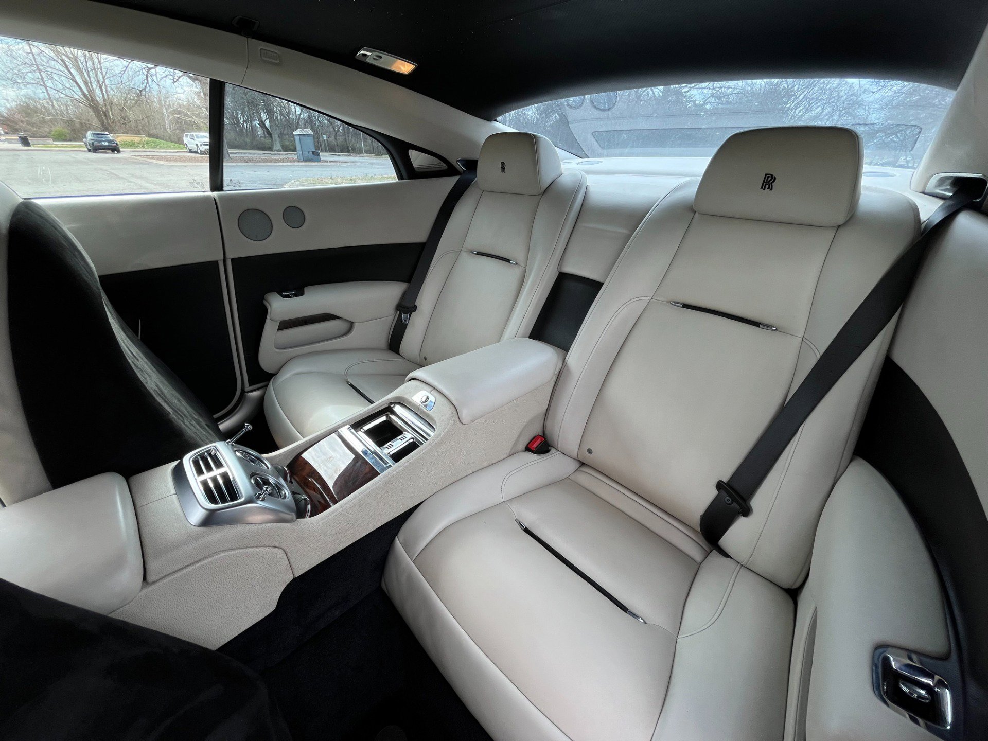 Used 2016 Rolls-Royce Wraith image 28