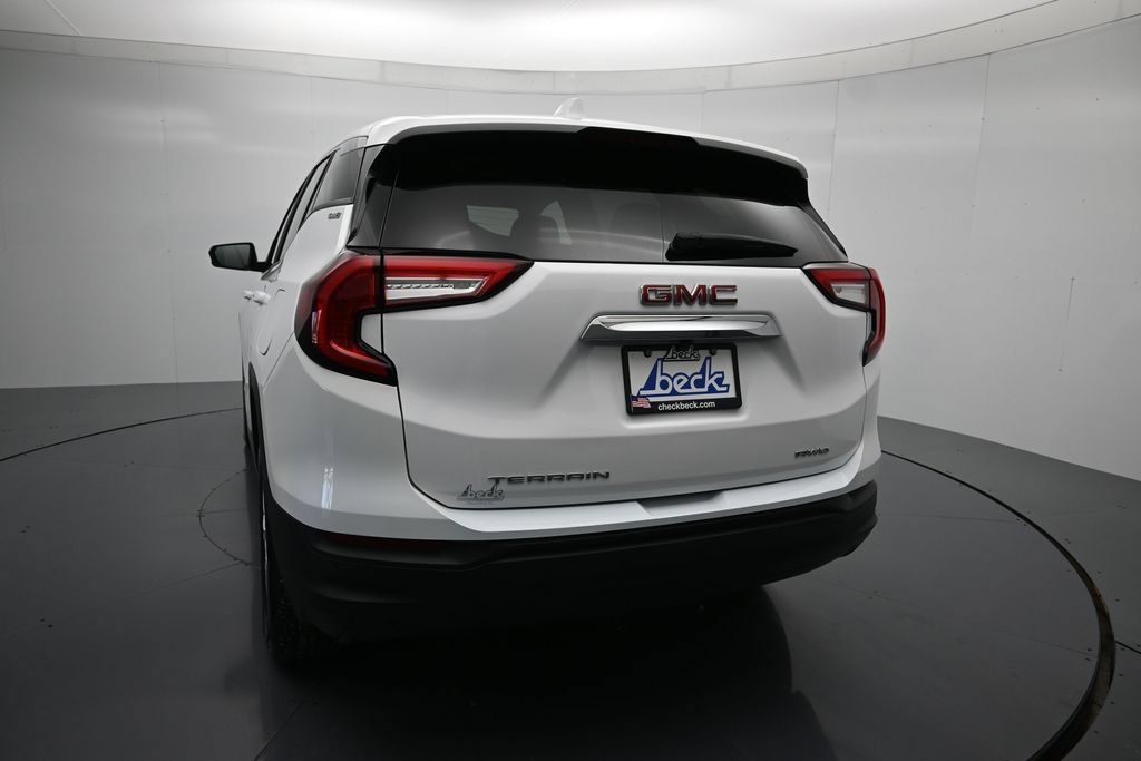 Used 2024 GMC Terrain SLE AWD/4WD image 22