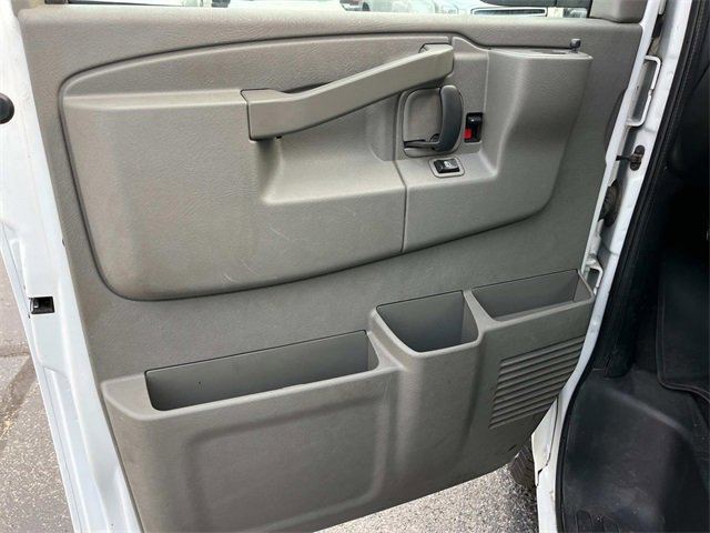 Used 2019 Chevrolet Express 3500 LT w/ LT Preferred Equipment Group image 28