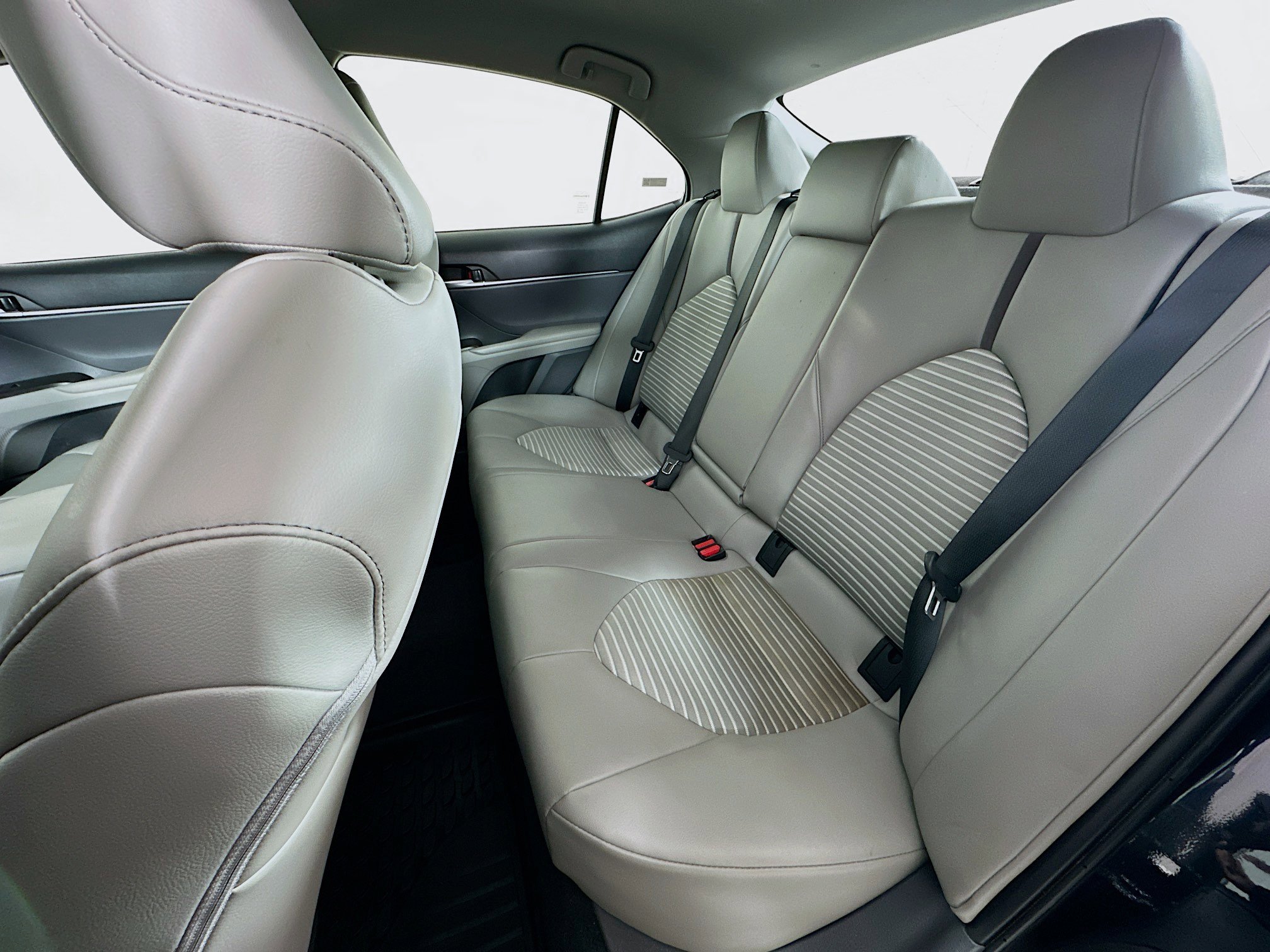 Used 2024 Toyota Camry SE AWD/4WD image 25