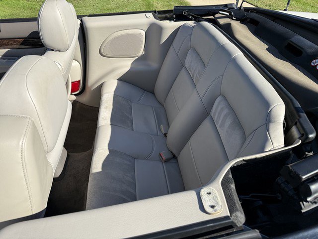 Used 2006 Chrysler Sebring Limited image 10