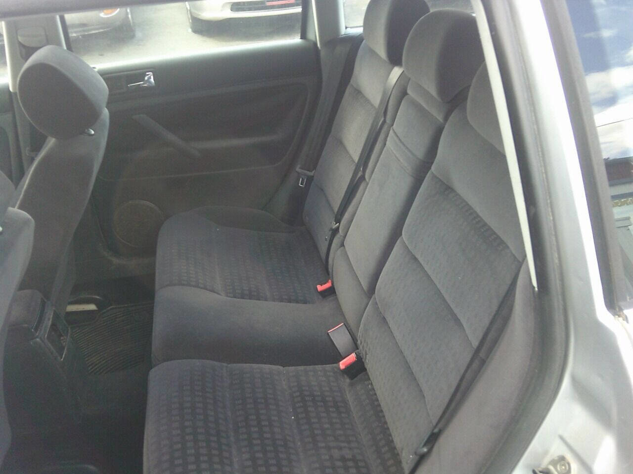 Used 2004 Volkswagen Passat GLS image 9