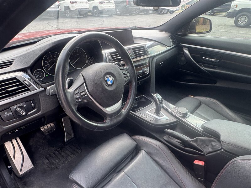 Used 2019 BMW 430i Coupe w/ Convenience Package RWD image 16