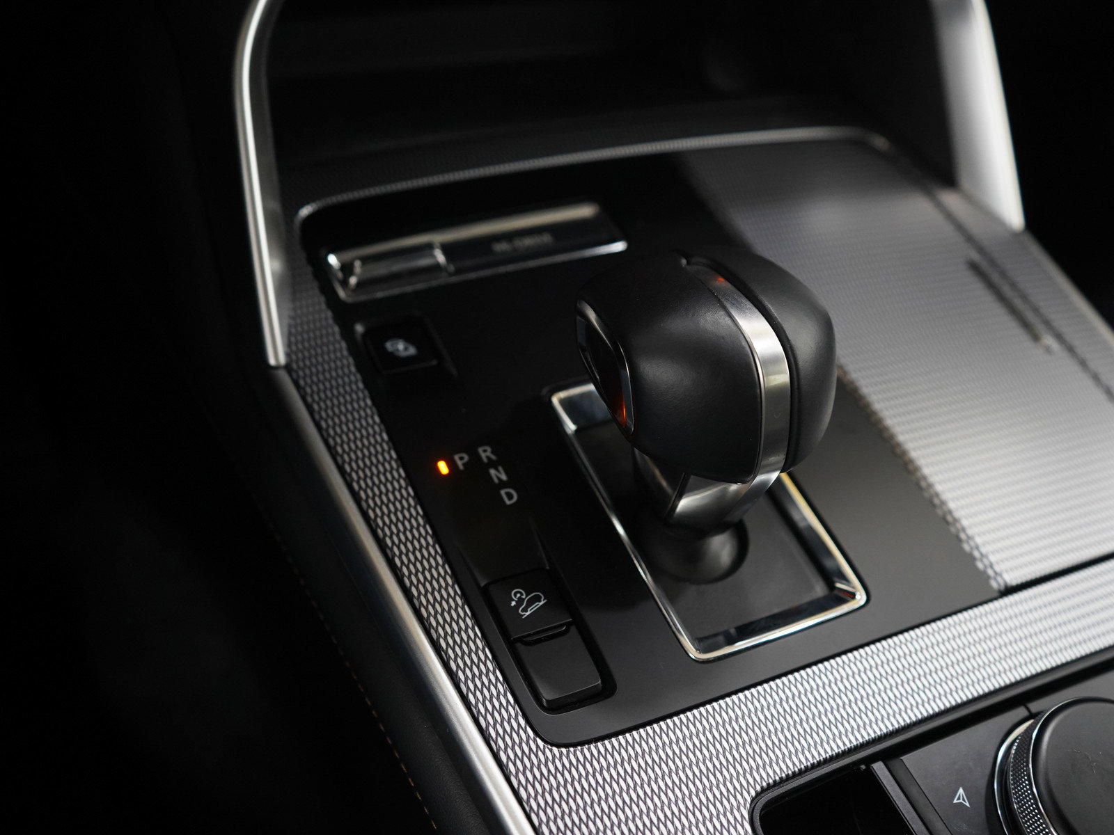 Certified 2024 MAZDA CX-90 Plug-In Hybrid w/ Preferred image 26