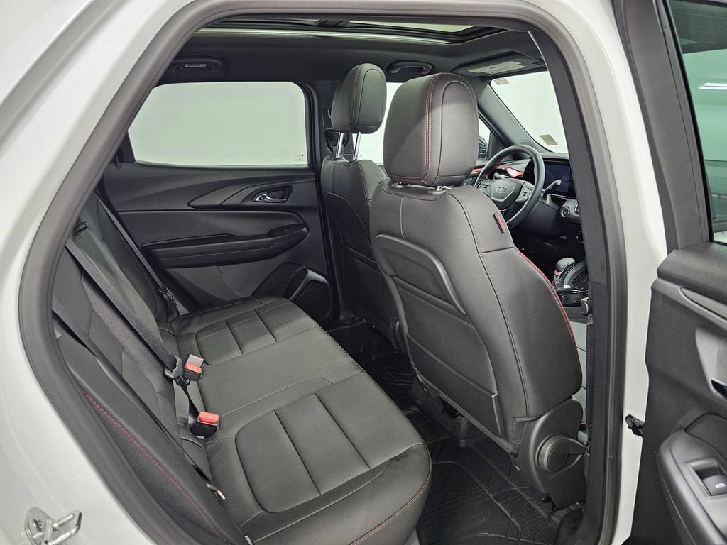 Used 2026 Chevrolet TrailBlazer RS w/ Convenience Package FWD image 26