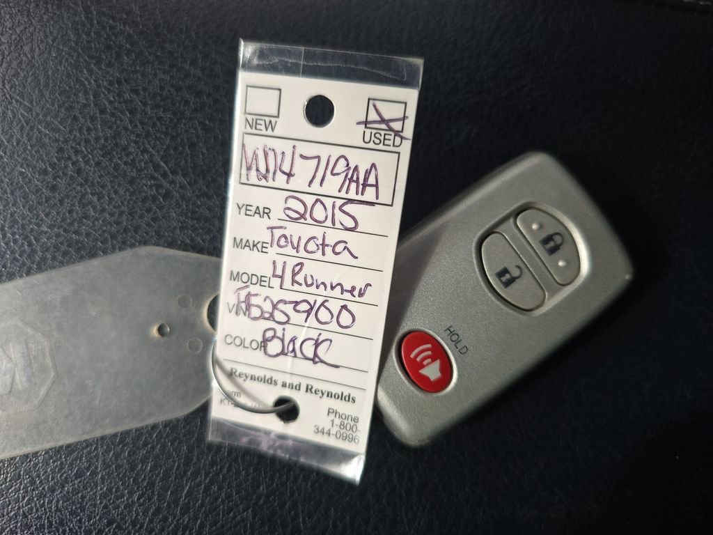 Used 2015 Toyota 4Runner Limited image 37