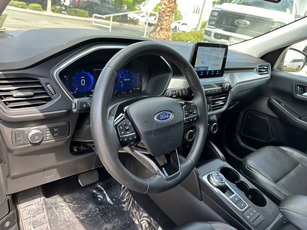 Used 2022 Ford Escape Titanium w/ Class II Trailer Tow Package AWD/4WD image 22