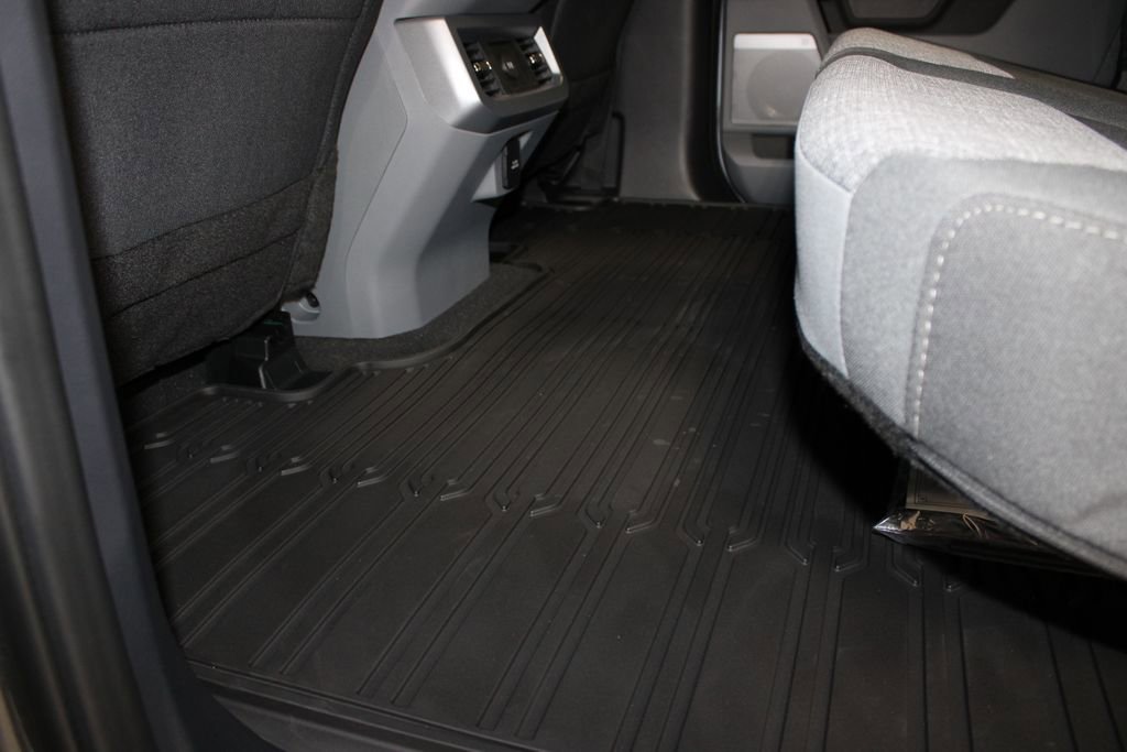 New 2026 Ford F250 XLT w/ XLT Premium Package image 25