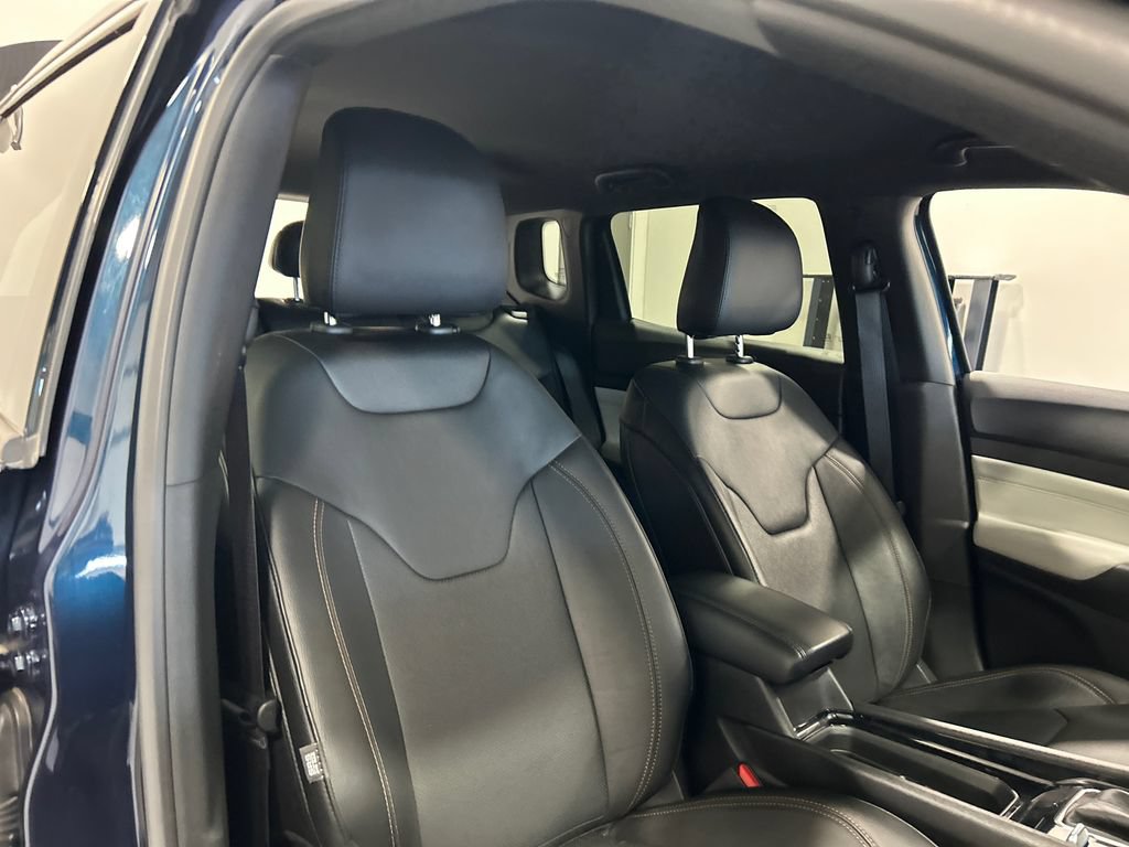 Used 2024 Jeep Compass Limited w/ Elite Group AWD/4WD image 35