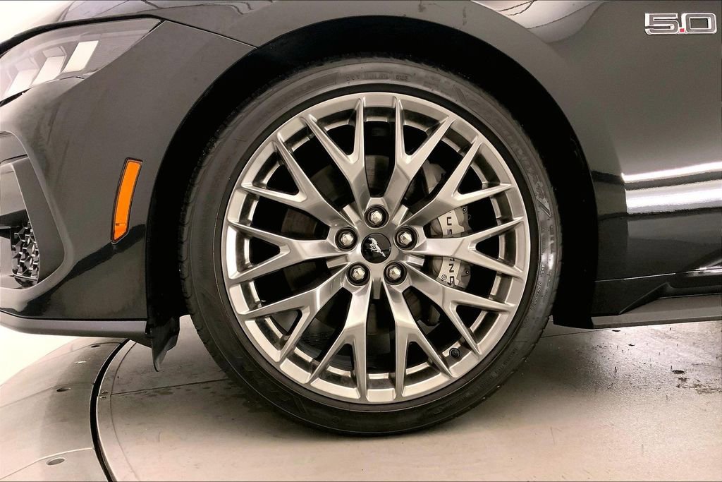 Used 2024 Ford Mustang GT Premium image 8