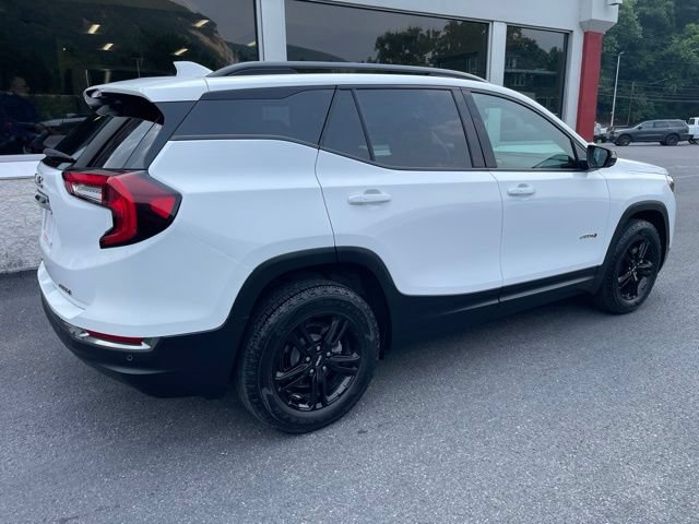 Used 2024 GMC Terrain AT4 w/ Tech Package AWD/4WD image 6