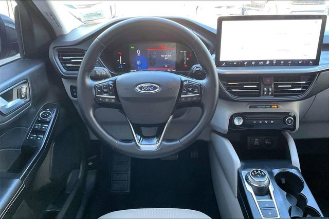 Used 2025 Ford Escape SE FWD image 4