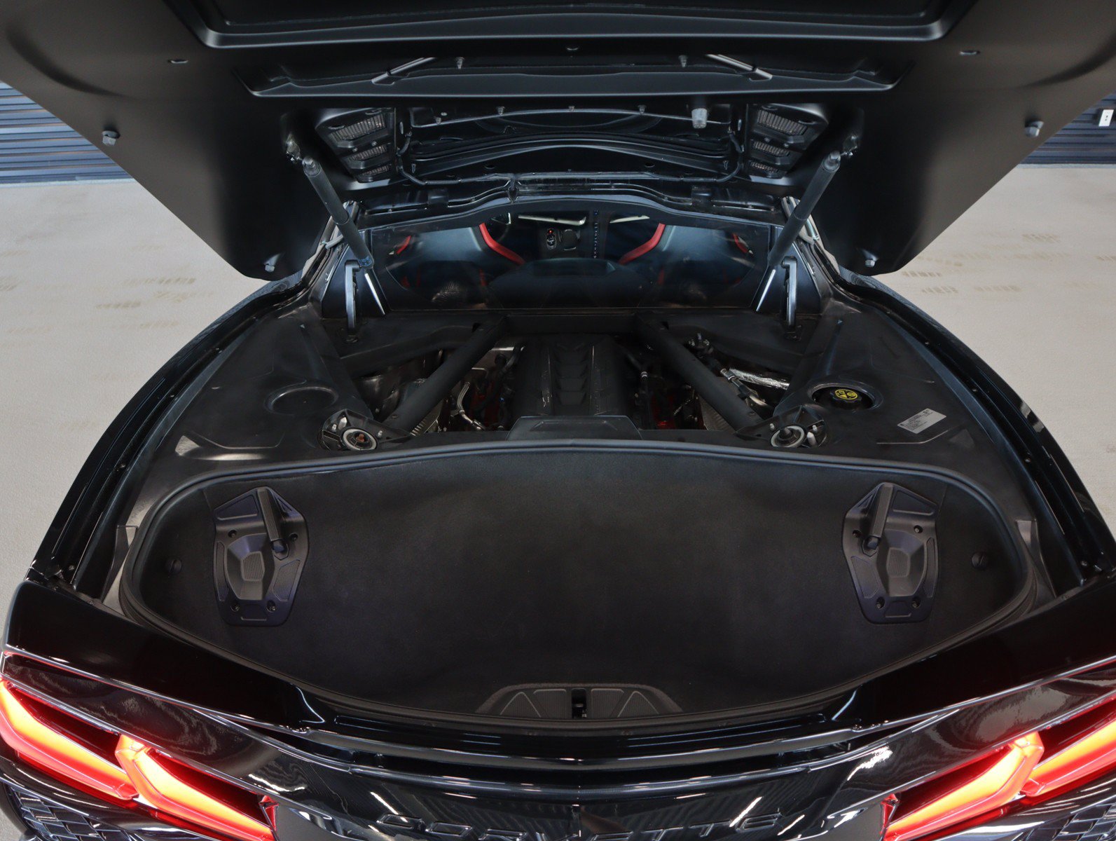 Used 2023 Chevrolet Corvette Stingray Coupe w/ Z51 Performance Package RWD image 24