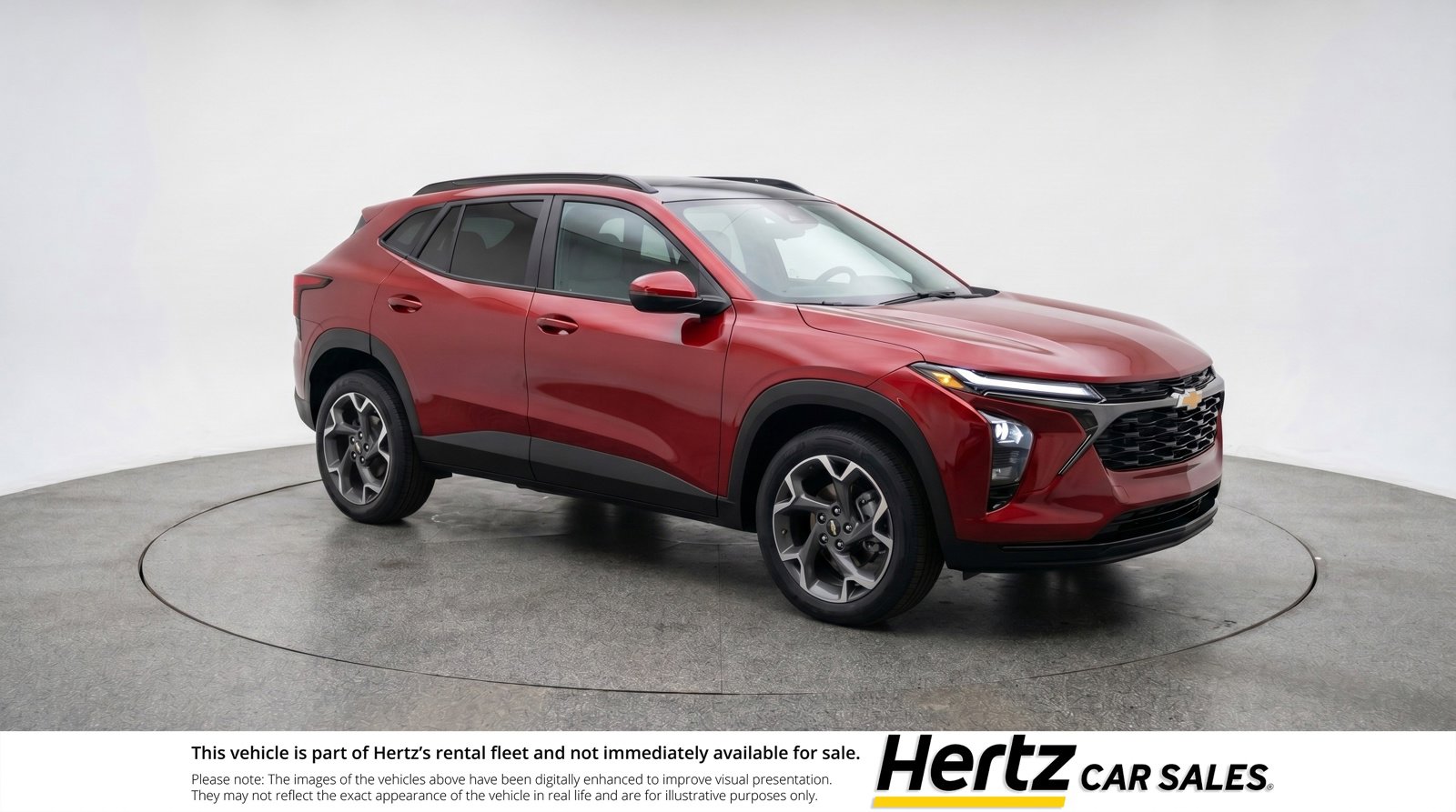 Used 2025 Chevrolet Trax LT FWD image 1