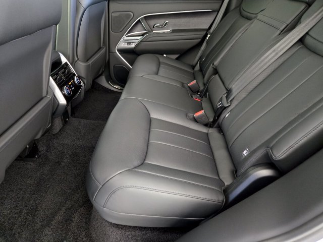 New 2026 Land Rover Range Rover SE AWD/4WD image 5