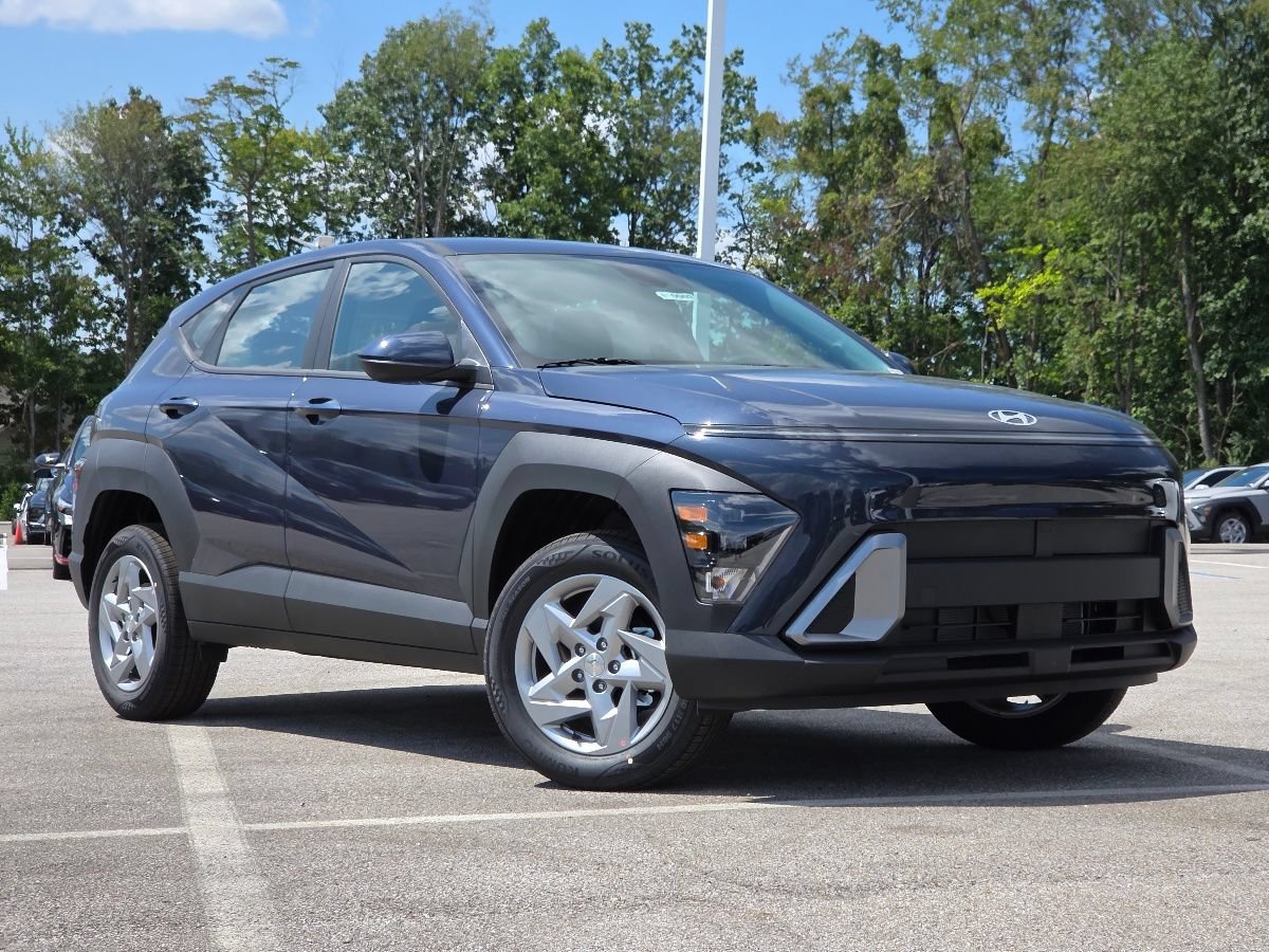 New 2027 Hyundai Kona SE AWD/4WD image 2