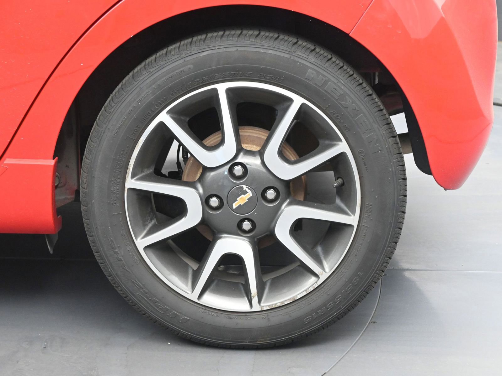 Used 2015 Chevrolet Spark LT FWD image 17