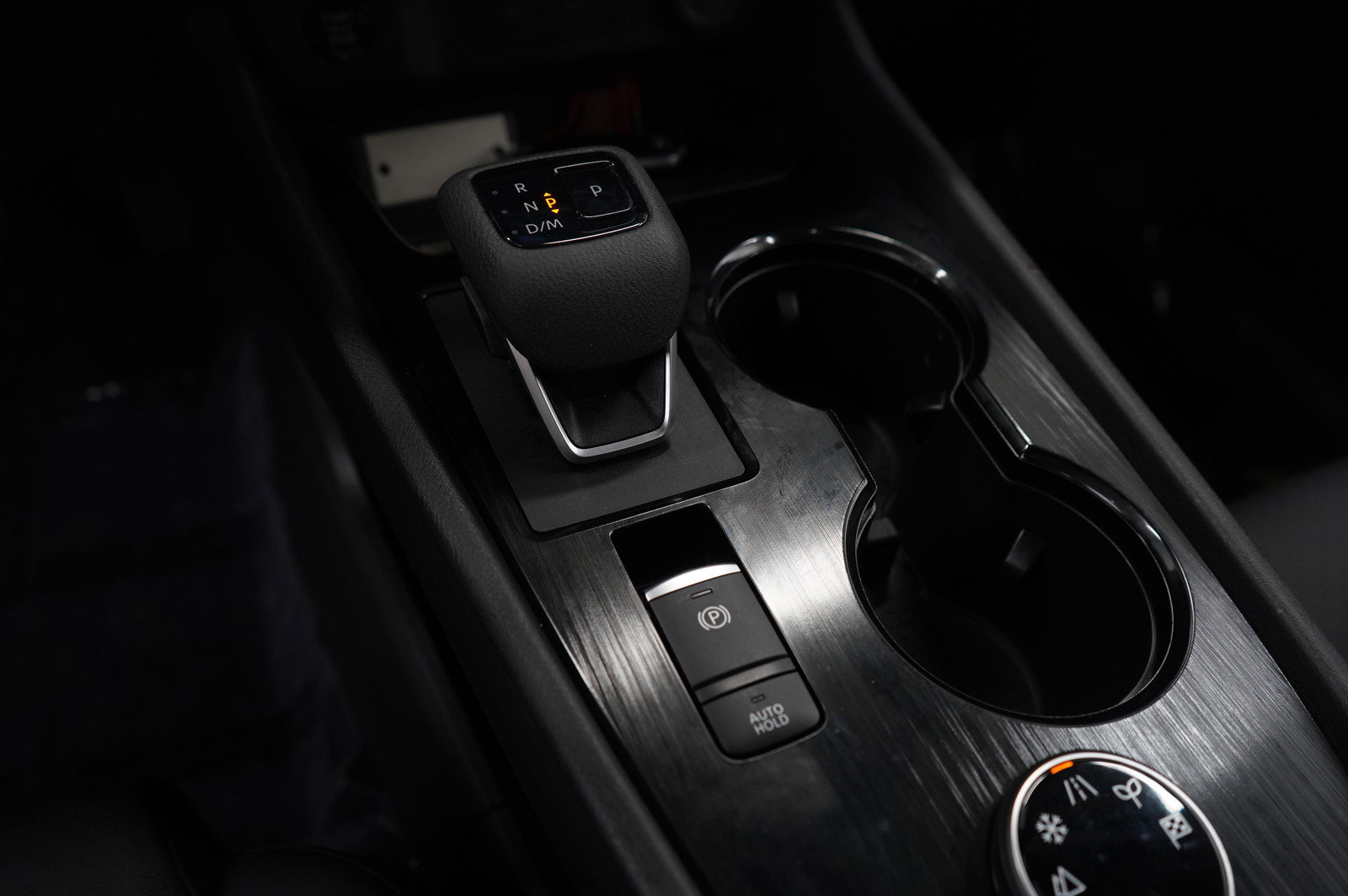 Used 2024 Nissan Rogue SV w/ SV Premium Package image 20