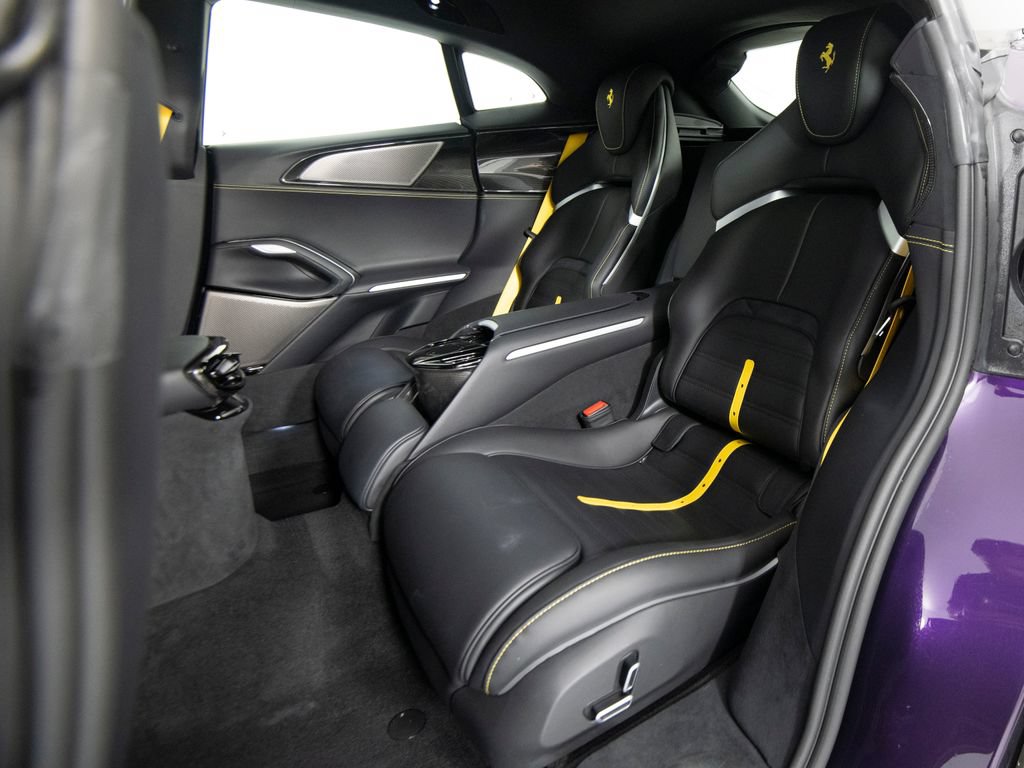 Used 2025 Ferrari Purosangue AWD/4WD image 35