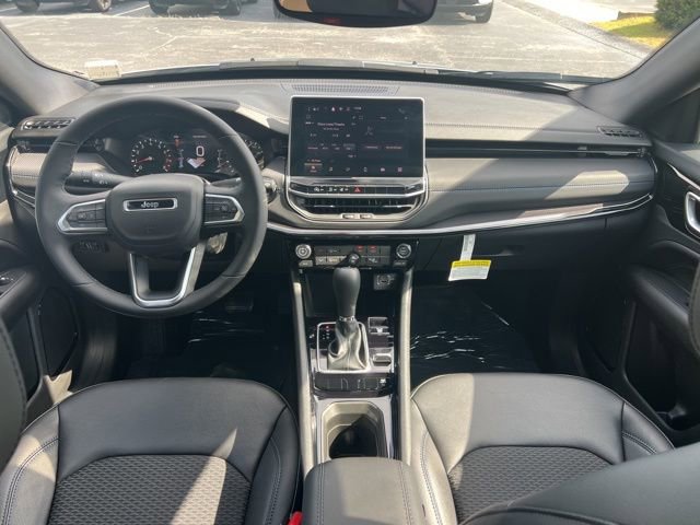 New 2026 Jeep Compass Latitude AWD/4WD image 21