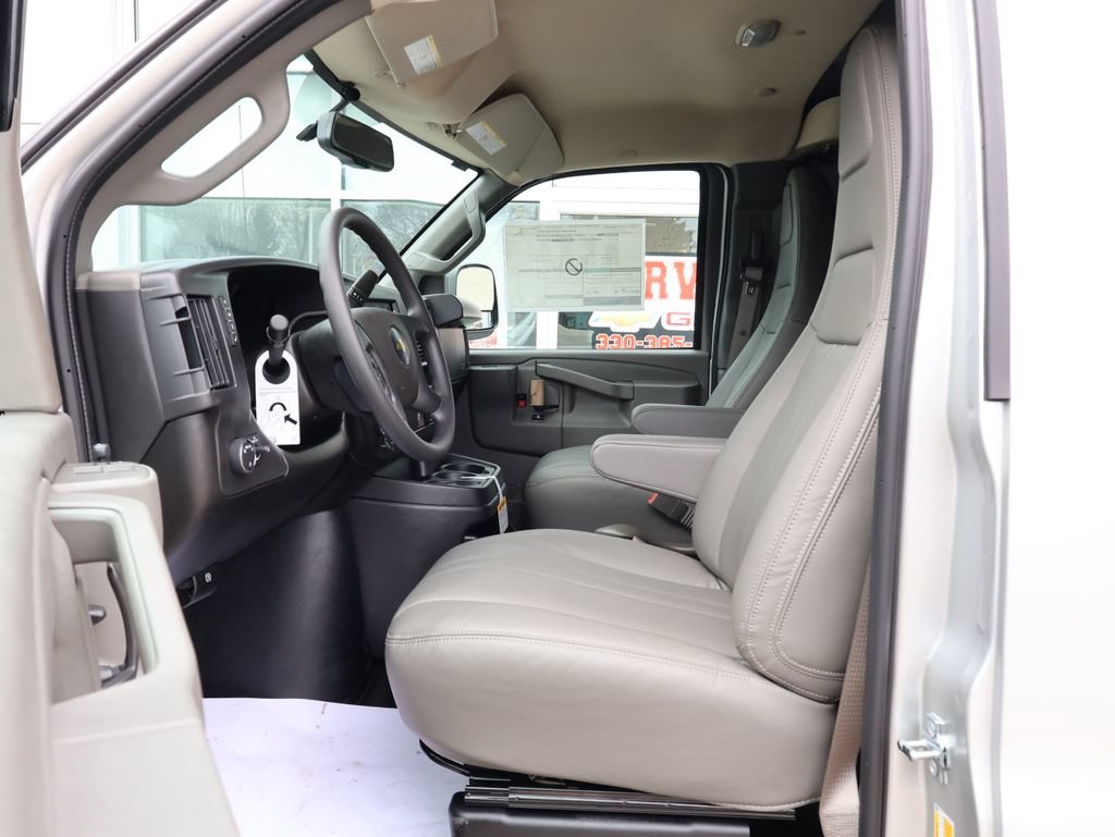 New 2026 Chevrolet Express 2500 w/ Enhanced Convenience Package RWD image 12
