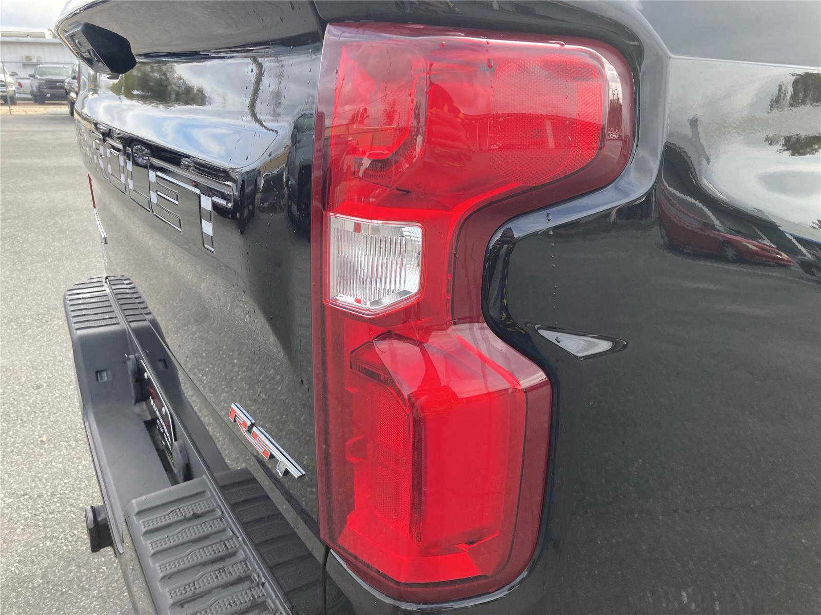 Used 2023 Chevrolet Silverado 1500 RST w/ Z71 Off-Road Package image 11