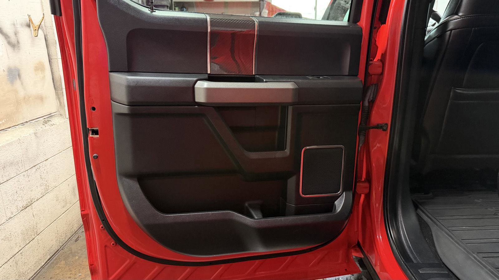 Used 2019 Ford F150 Raptor w/ Equipment Group 802A Luxury image 20