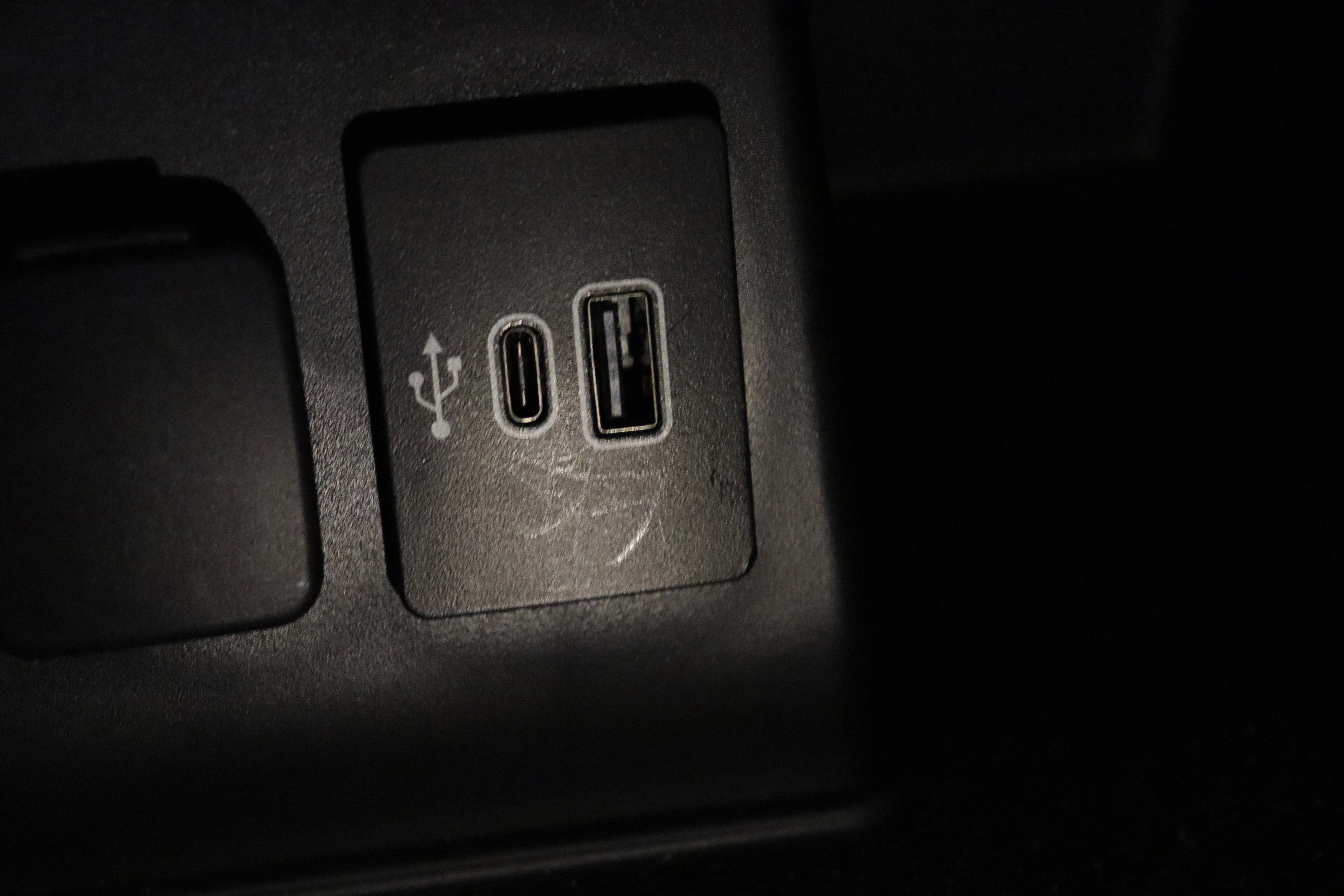 Used 2025 Ford Explorer ST-Line w/ ST-Line Street Pack image 33