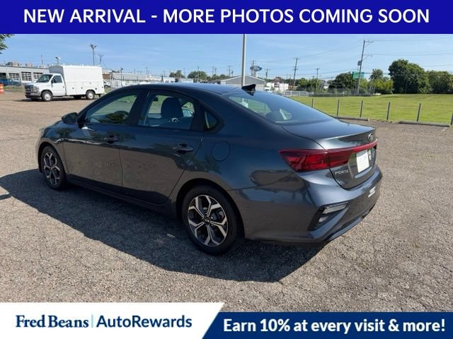 Used 2019 Kia Forte LXS FWD image 5