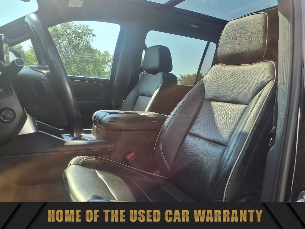 Used 2021 Chevrolet Suburban Premier w/ Premium Package image 14